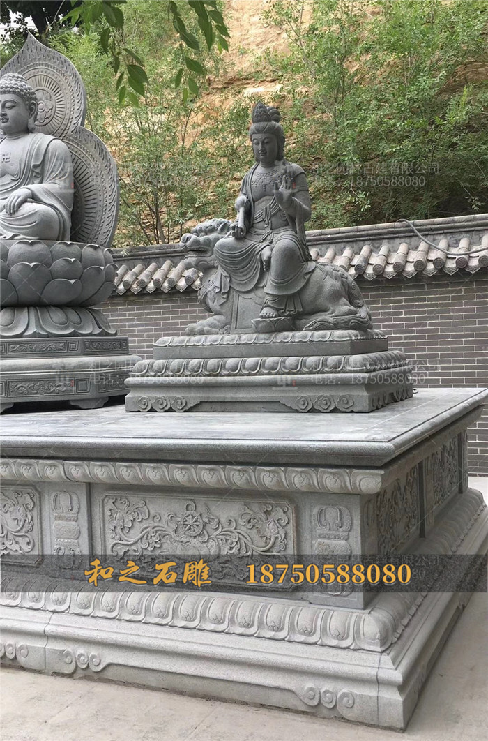 文殊菩萨石雕像