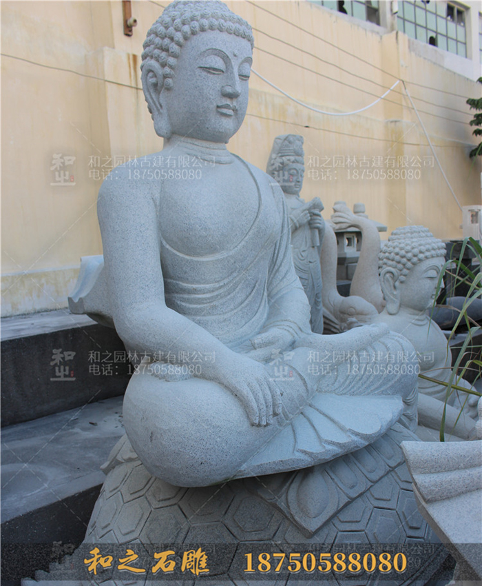 释迦牟尼佛石雕像